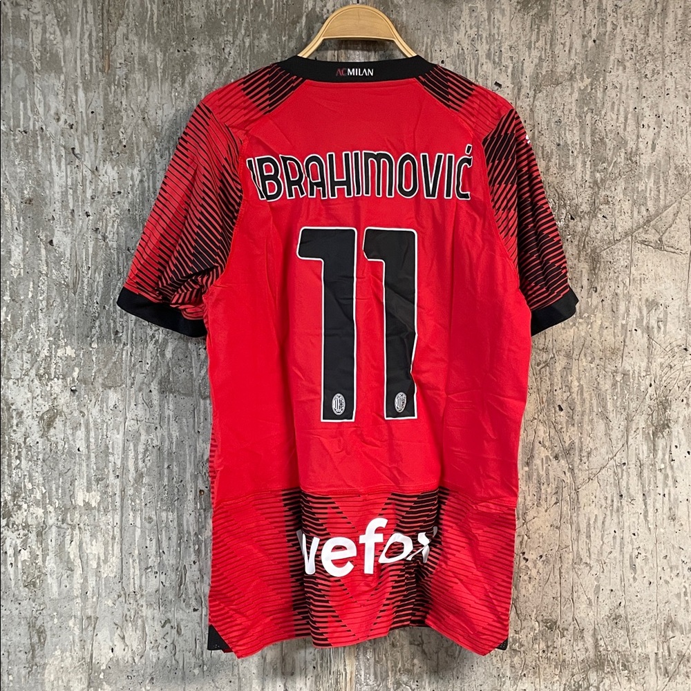 PUMA Men's Zlatan Ibrahimovic AC Milan 23/24 Home Authentic Jersey Size L